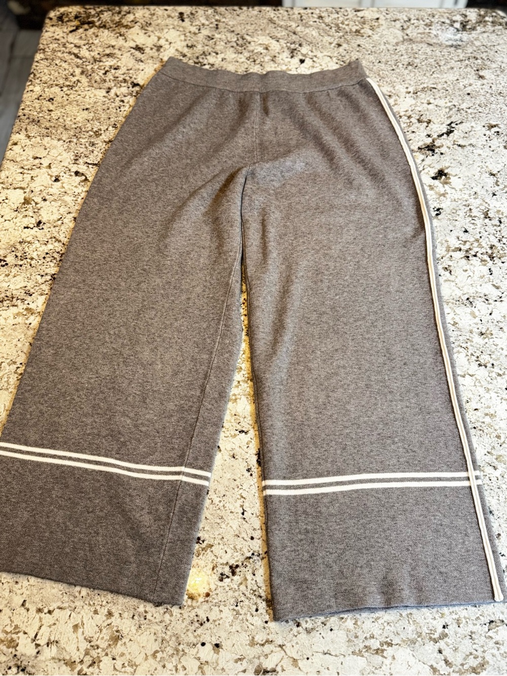 Wide-Leg Knit Pants with Contrast Stripes - Gray